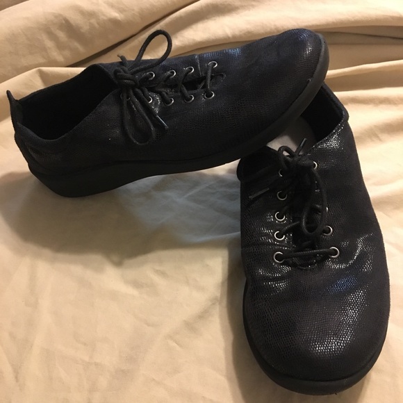 clarks sillian tino womens oxford shoes